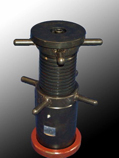 verstellbarer Abstützbock für Bohranlage